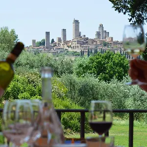 Farm stay Tenuta Guardastelle - And Vineyard, San Gimignano