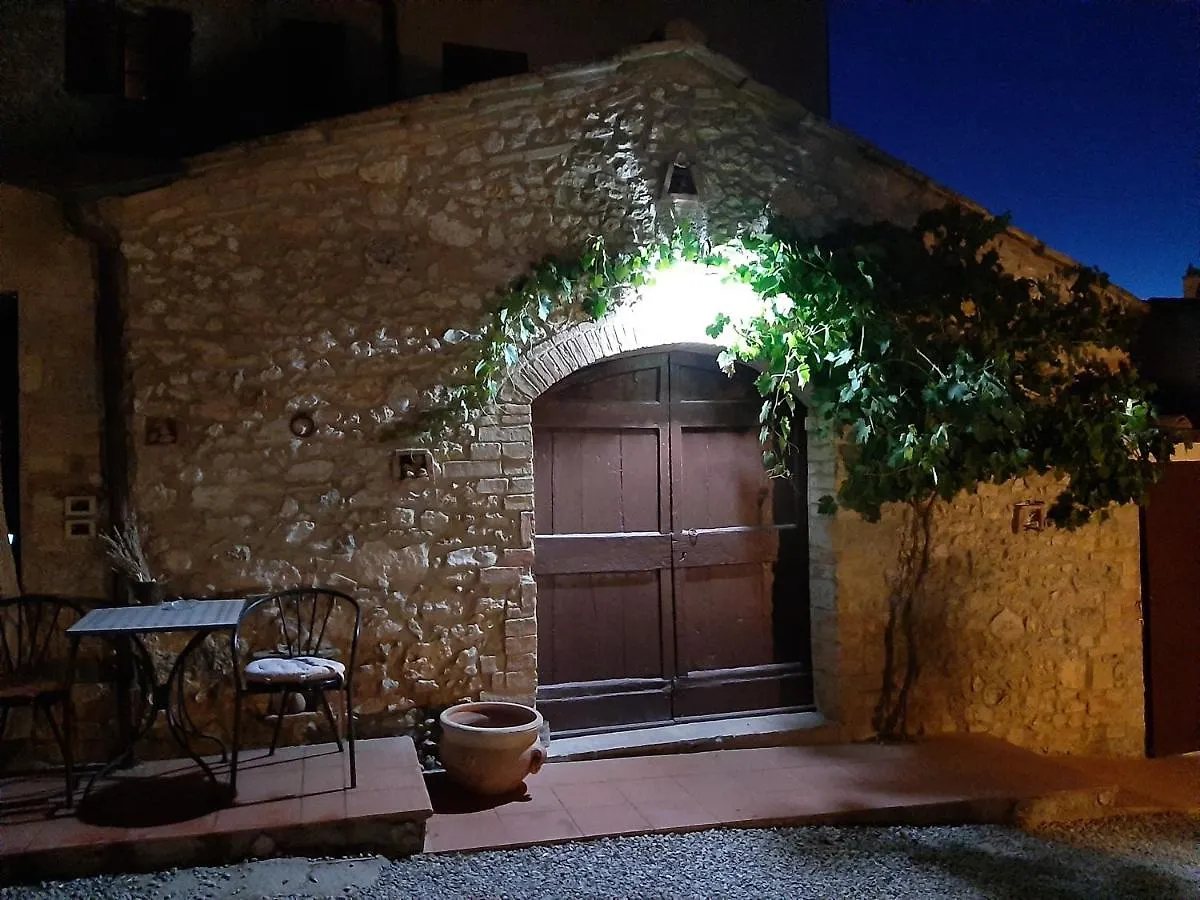 Farm stay Antico Casolare Villa San Gimignano